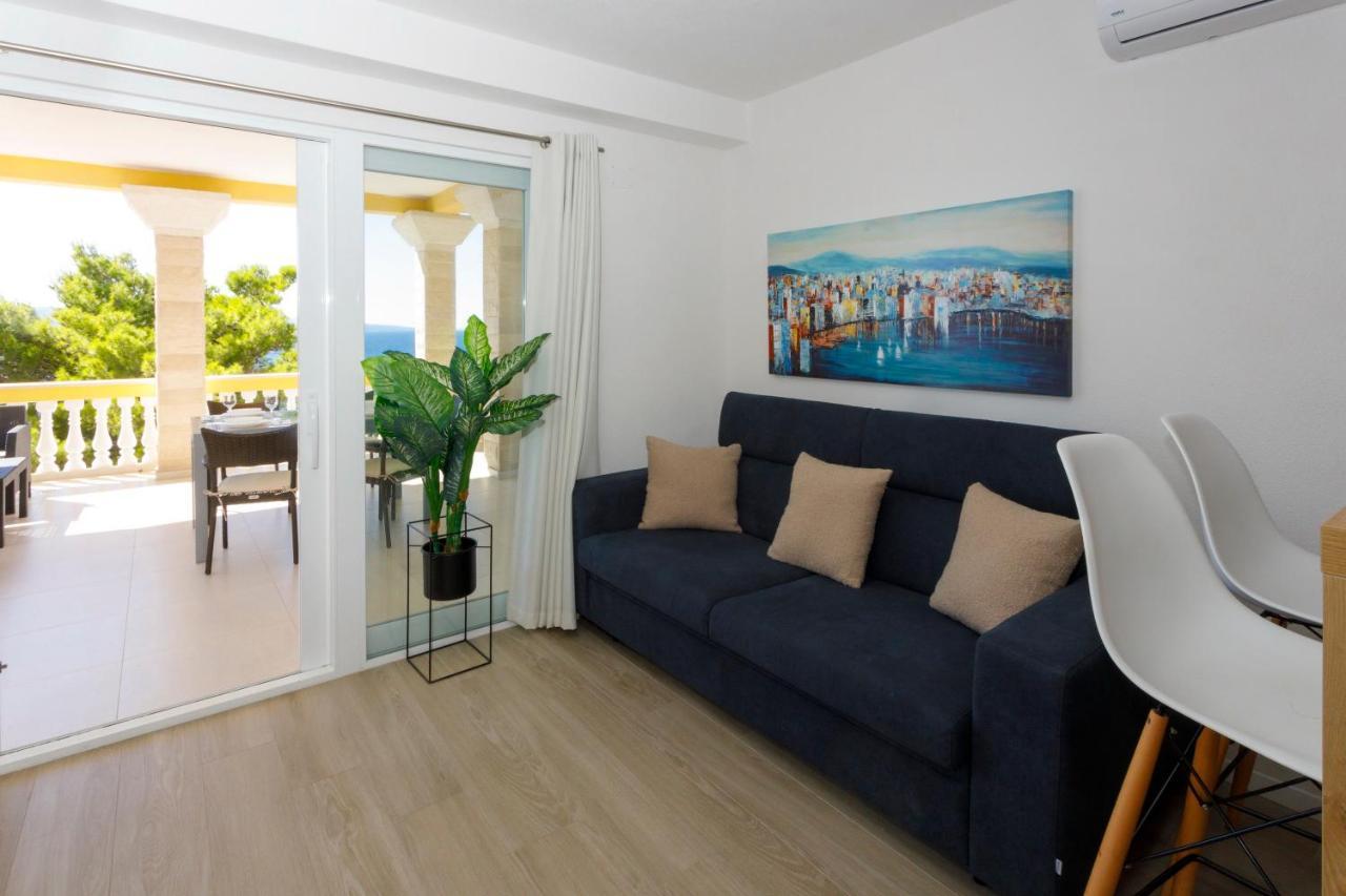Apartments Beach Side Брела Екстер'єр фото